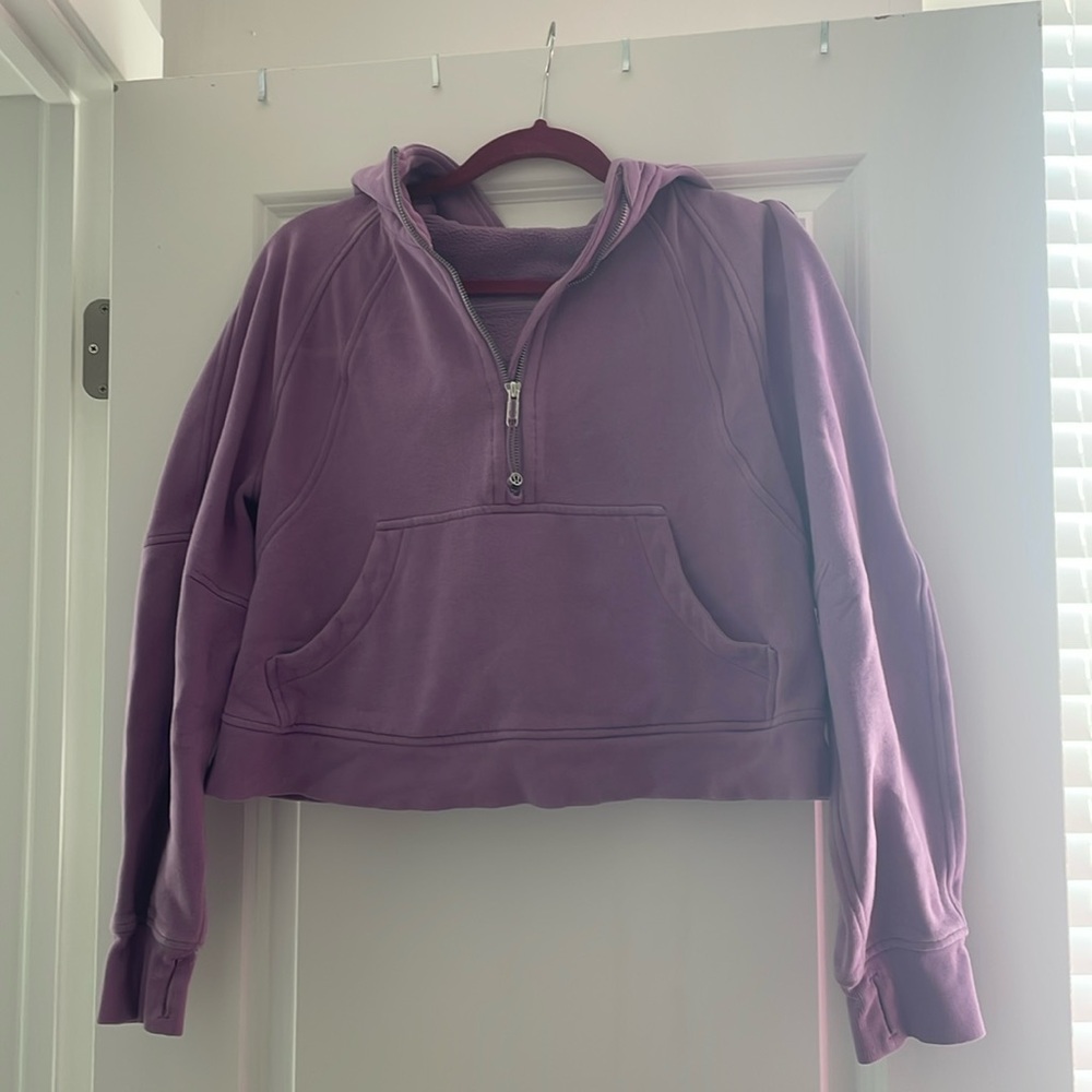 Lululemon cropped scuba